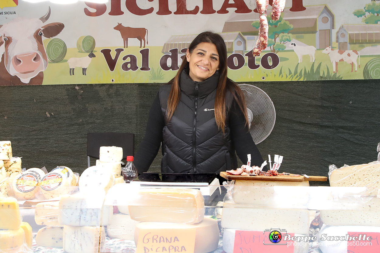 VBS_0974 - Fiera Nazionale del Tartufo e dei Santi 2022.jpg
